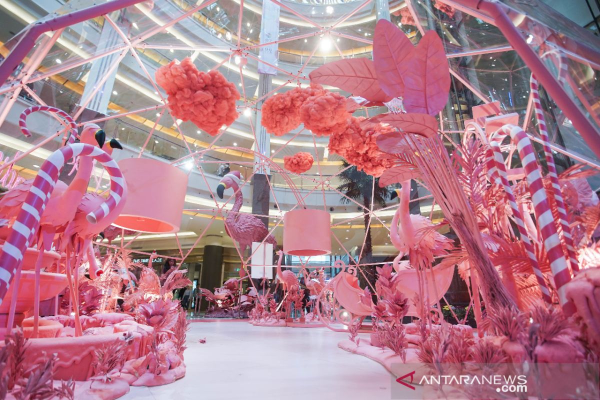 Pacific Place Mall angkat tema "Pink Paradise" sambut liburan