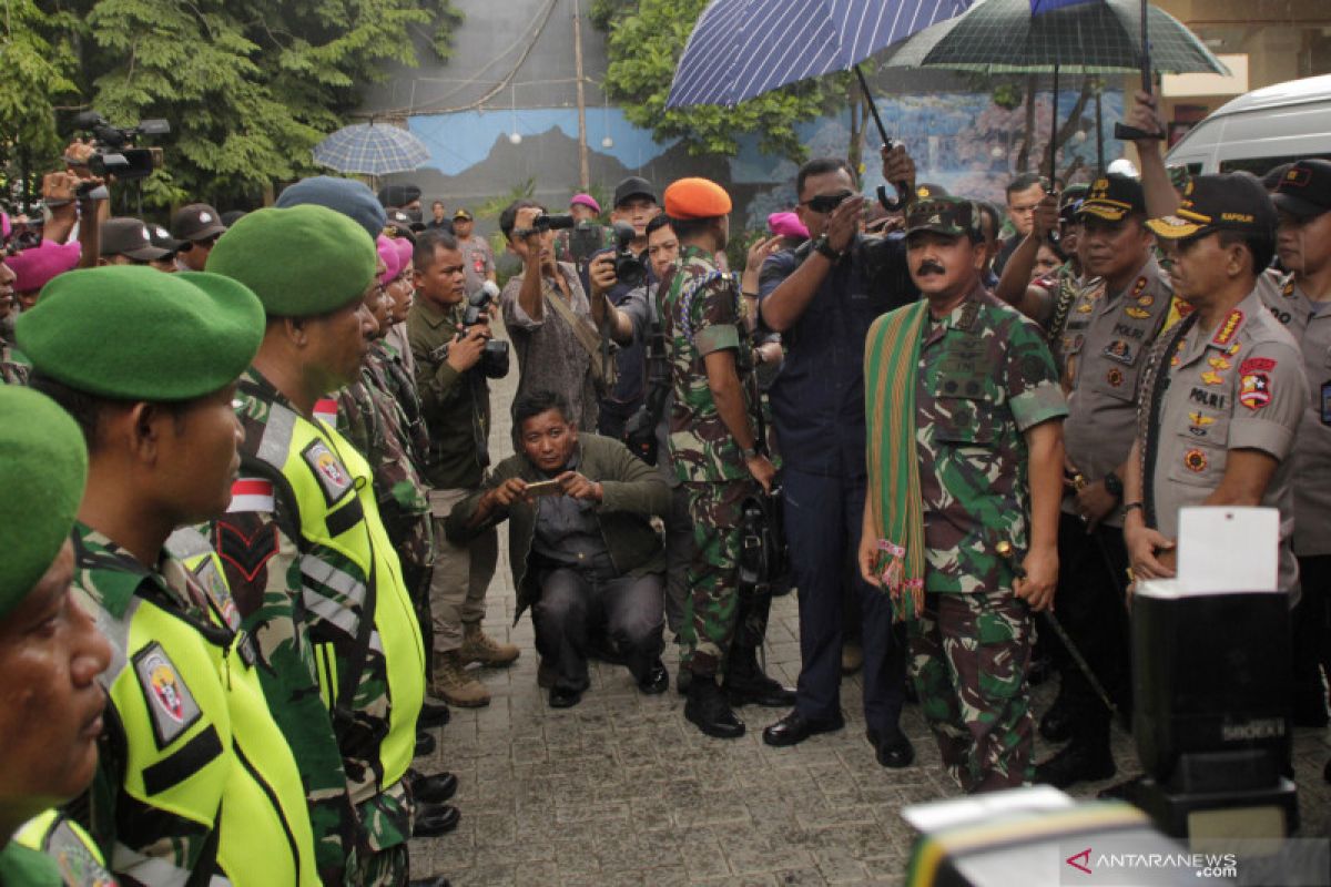 Panglima TNI:  langsung ambil tindakan jika temukan masalah di gereja