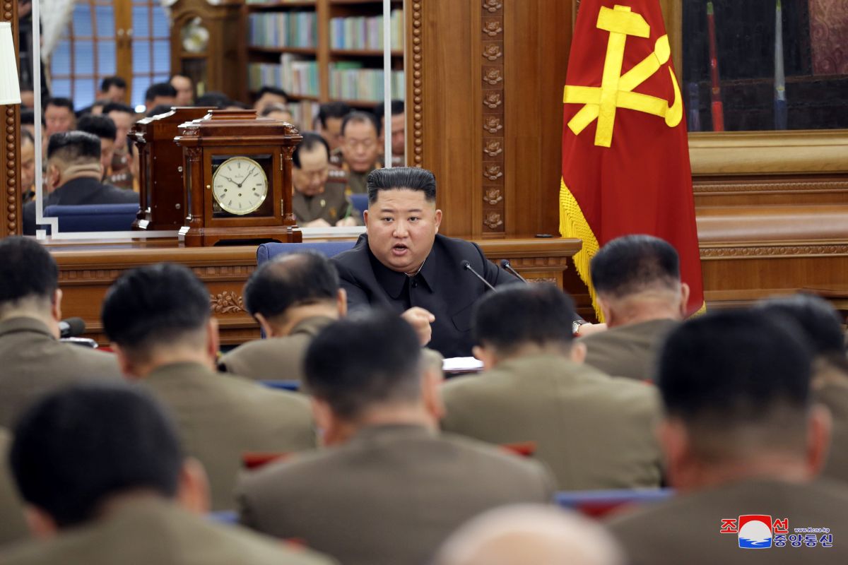 Dalam rapat partai, Kim Jong Un menekankan soal persenjataan