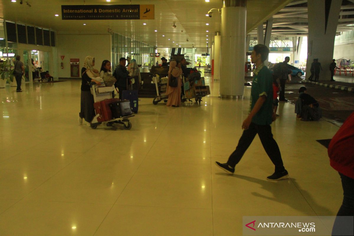 Puncak kepadatan penumpang di Bandara Sepinggan Balikpapan