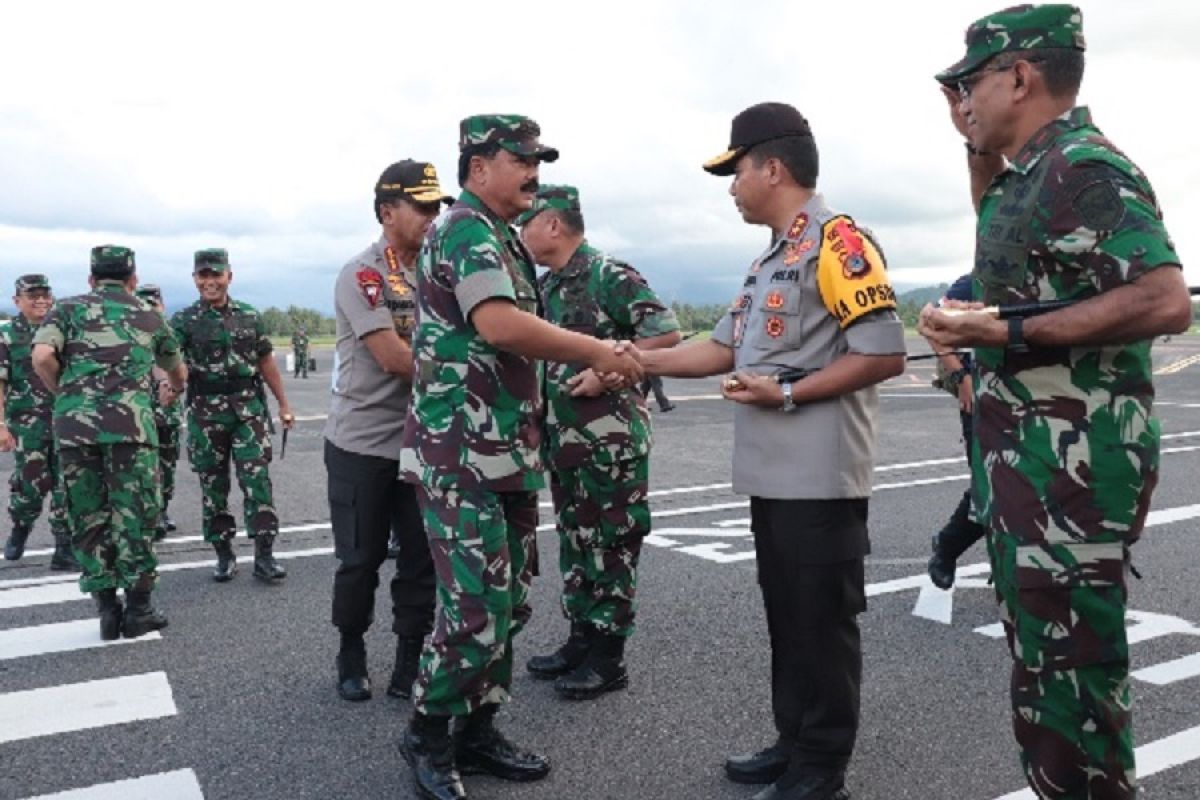 Kapolri dan Panglima TNI kunjungi Manado