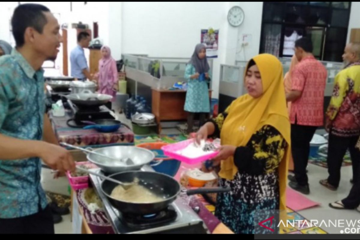 Tanah Bumbu empowers SMEs to produce fishery products