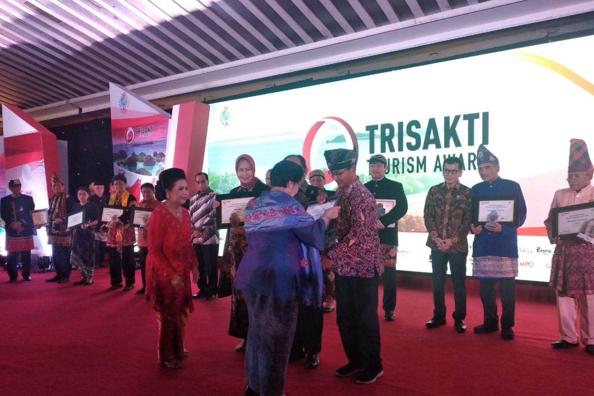 Banyuwangi juarai ajang Trisakti Tourism Award