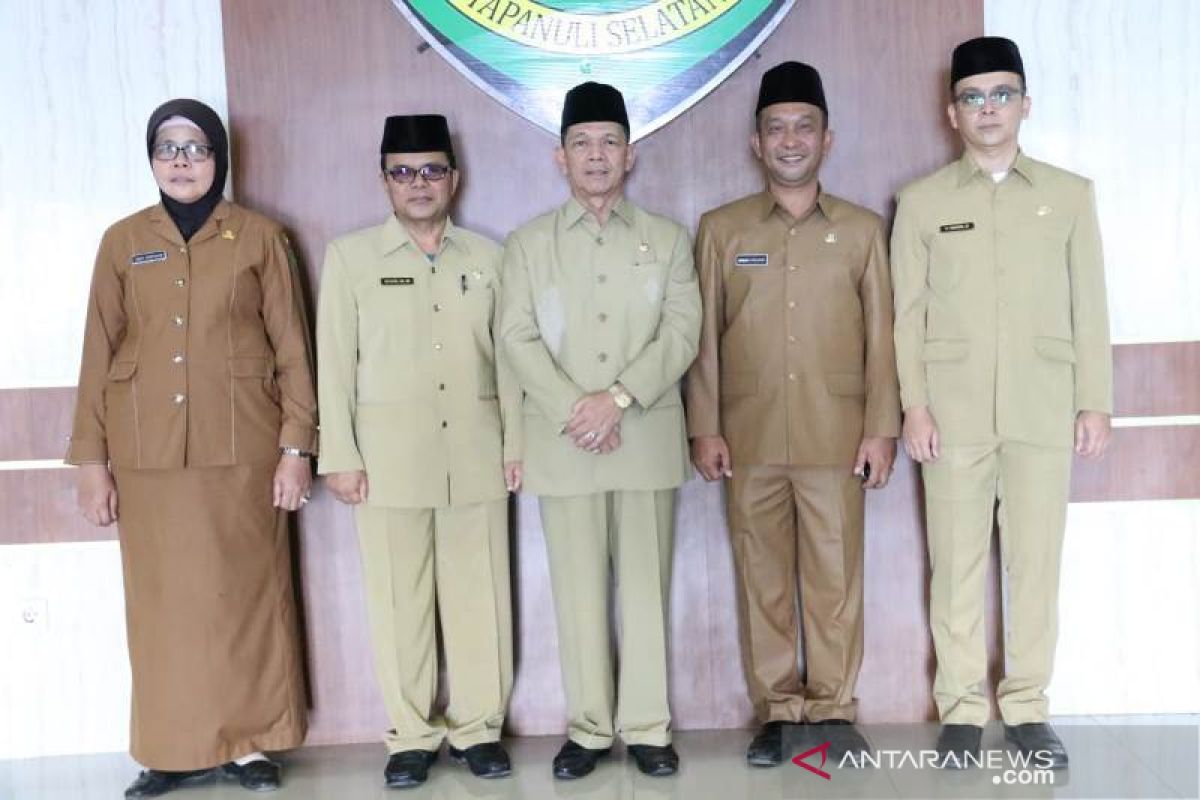 10 pejabat Tapanuli Selatan dilantik