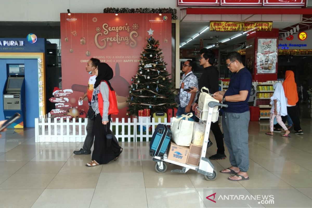 Jumlah penumpang di Halim turun 9 persen jelang Natal-Tahun Baru