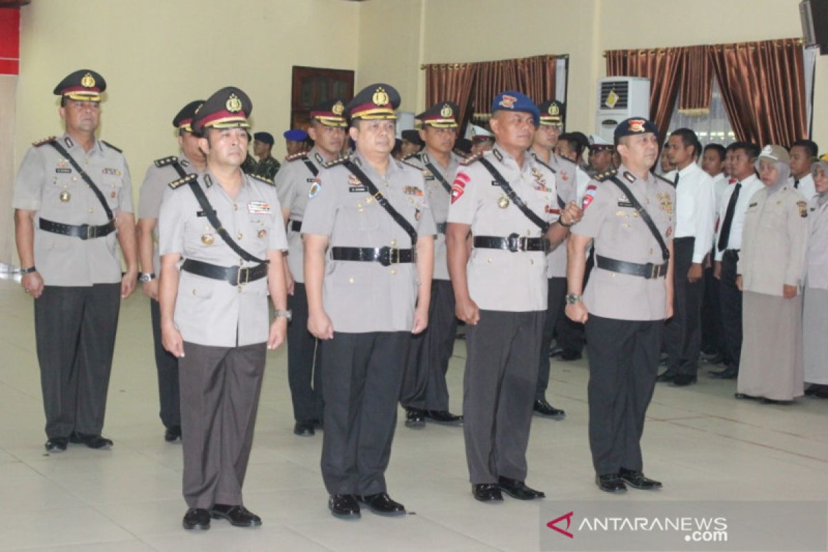 Sejumlah pejabat Polda Sulteng serahkan jabatan