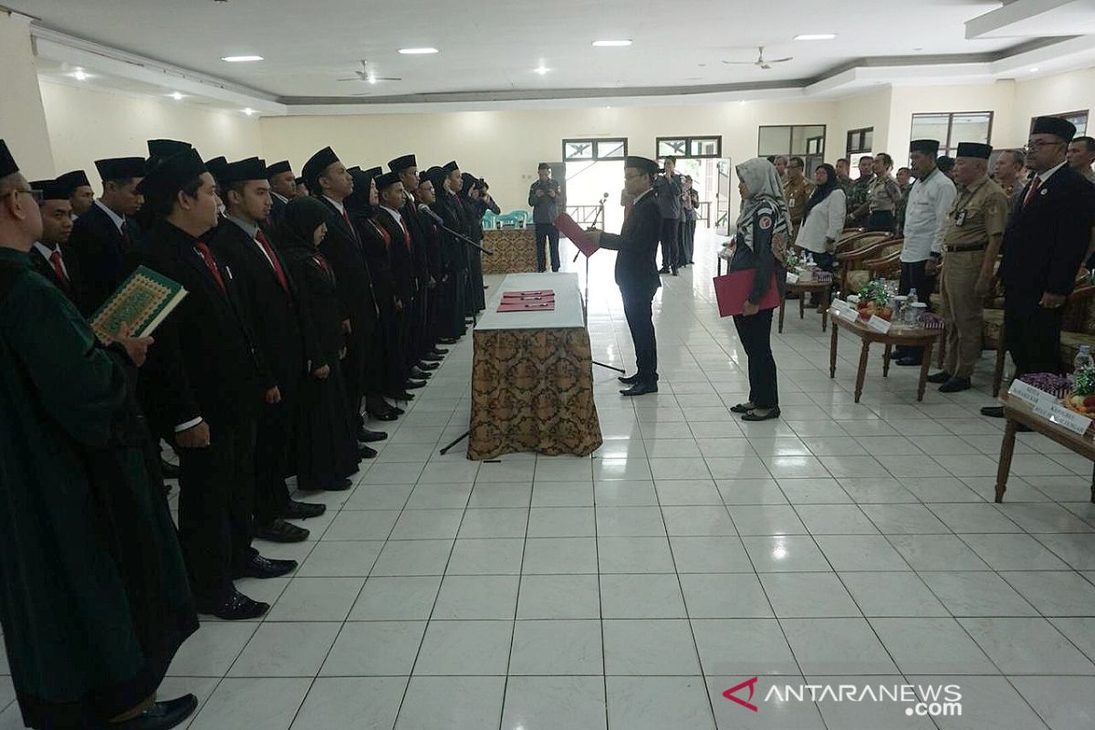 33 Panwascam Se-HST dilantik dan siap mengawasi Pilkada 2020