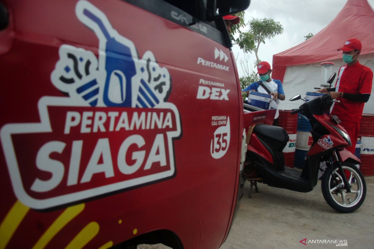 Pertamina siagakan mobil pembawa BBM kemasan di Tol Trans Jawa