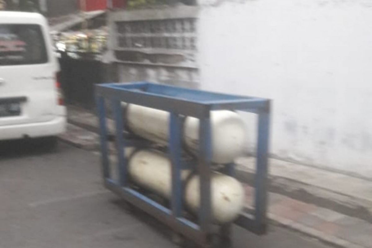 Tabung gas 100 kilogram bocor di restoran kawasan Rawamangun