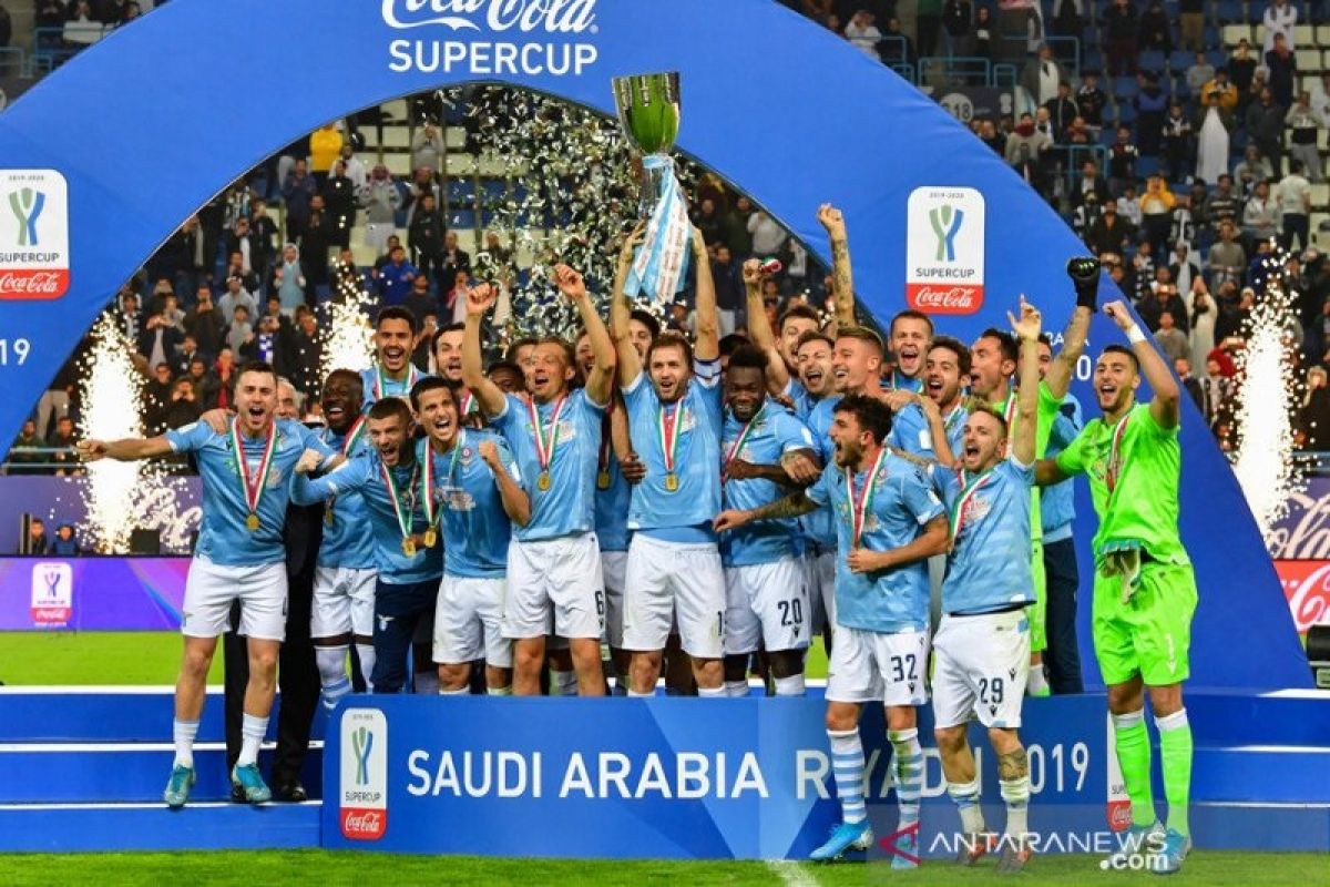 Lazio berhasil menangi Piala Super Italia untuk kelima kalinya