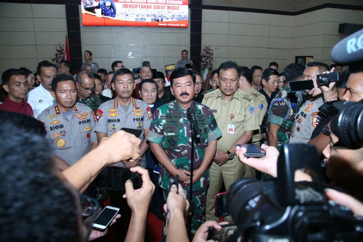 Panglima TNI-Kapolri saksikan deklarasi ciptakan Sulawesi Utara hebat