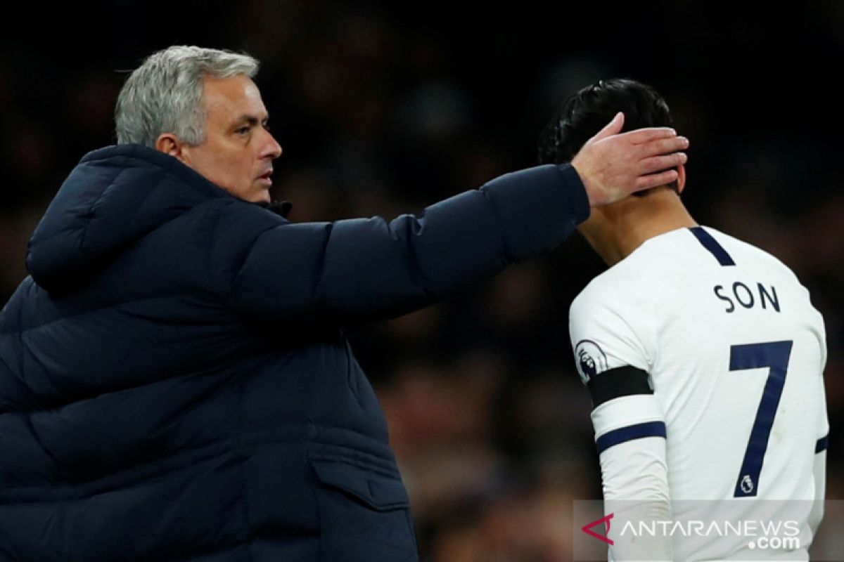 Mourinho frustrasi dengan lini pertahanan Tottenham