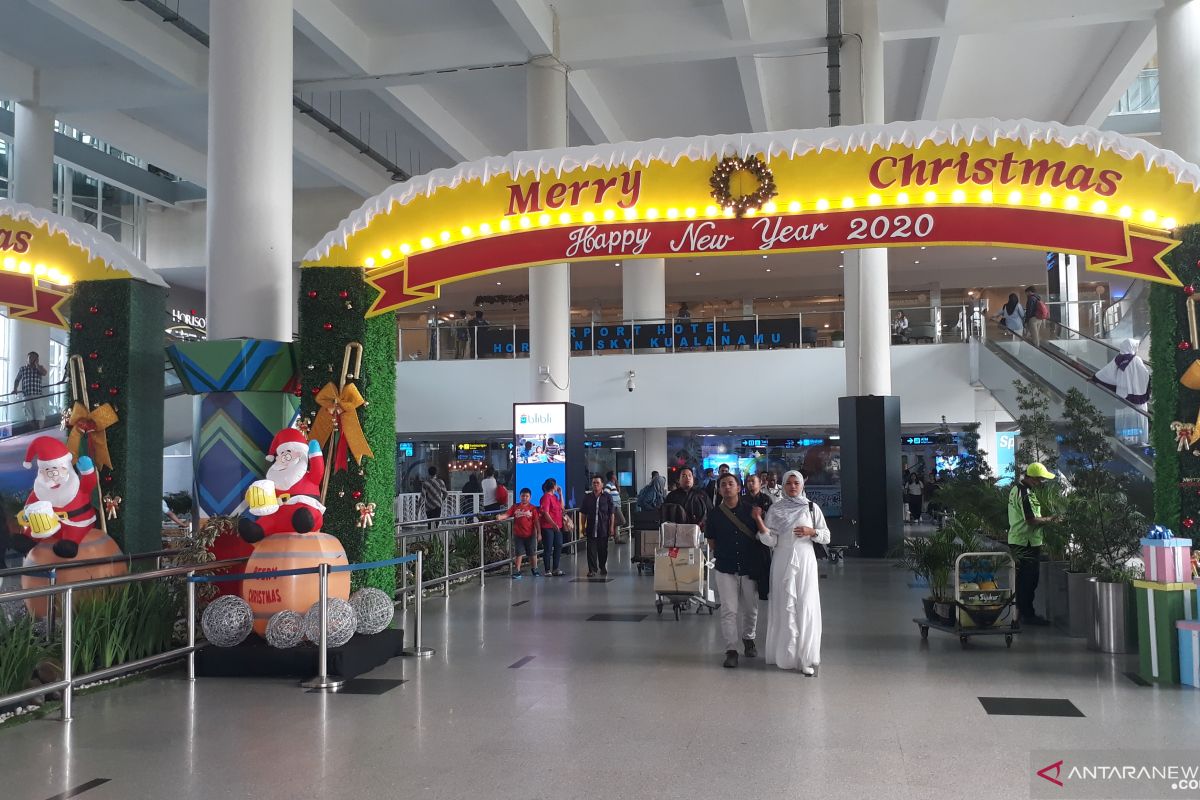 Arus mudik Nataru penumpang pesawat di Bandara Kualanamu ramai