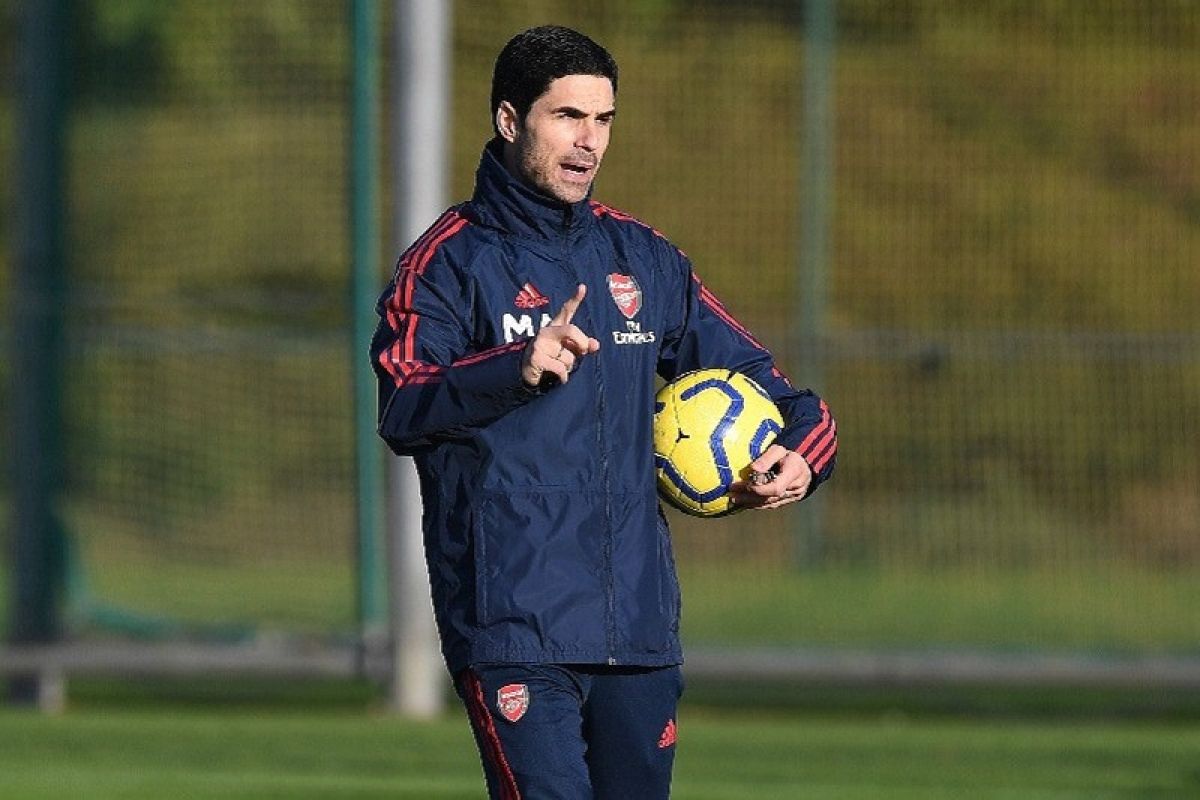 Arteta ungkap daftar staf pelatihnya di Arsenal