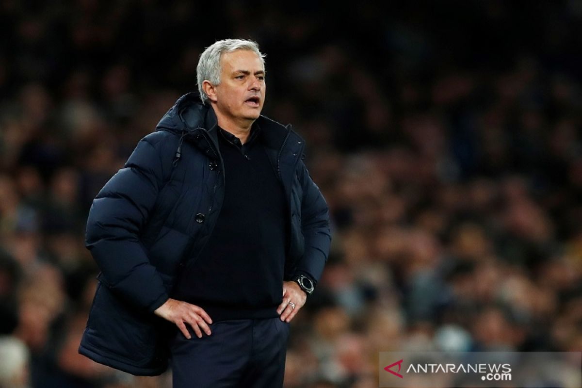 Mourinho inginkan Tottenham segera kembali ke jalur kemenangan