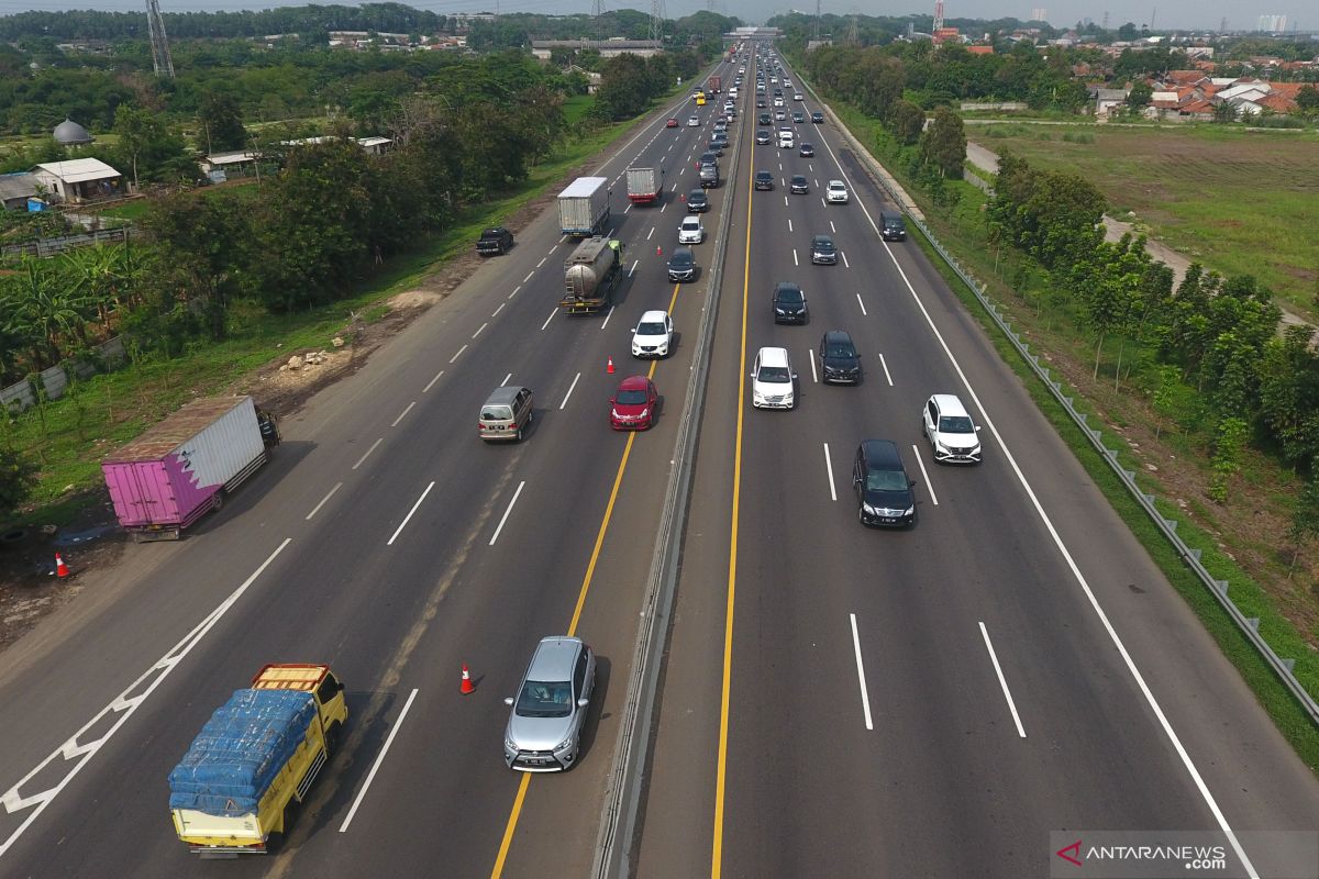 Jasa Marga berlakukan "contraflow" di Tol Japek untuk arus balik Natal