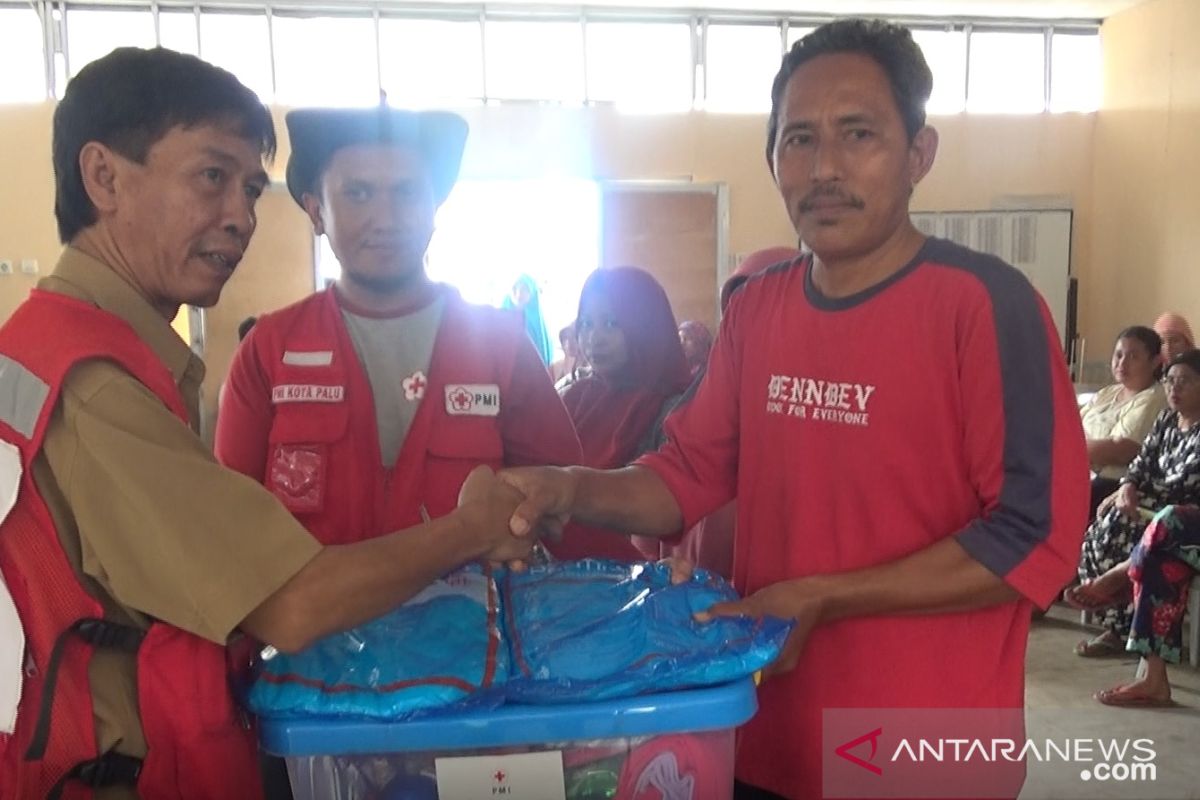 PMI distribusikan ribuan paket bantuan untuk penghuni huntara di Petobo