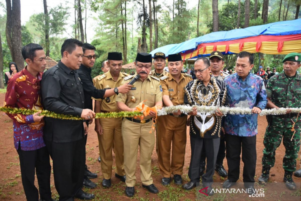 Wabup Gowa : Desa Sadar Pengawasan diharapkan tingkatkan partisipasi pemilih