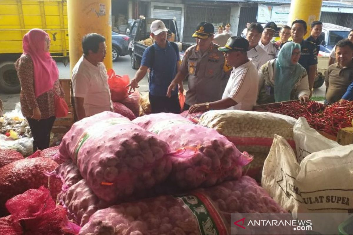 Persediaan bahan pokok di Kabupaten Belitung cukup jelang Lebaran Idul Fitri