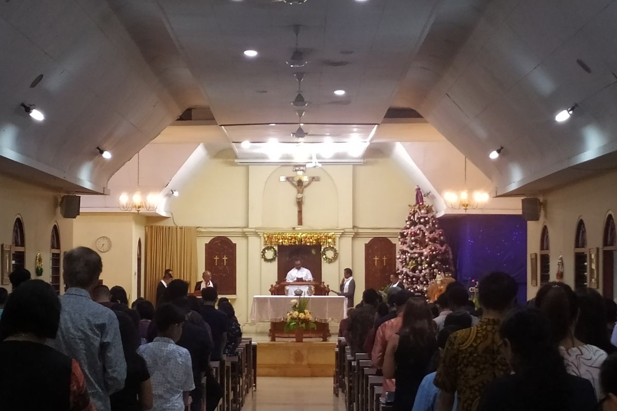 Kilas Balik 2019 - Ratusan jemaat Denpasar jalani misa Natal di Gereja Oikumene Immanuel