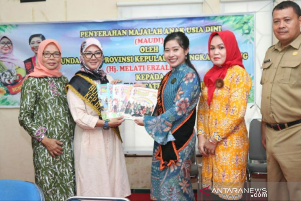 Melati Erzaldi distribusikan 7.500 eksemplar Maudi ke Bangka Barat