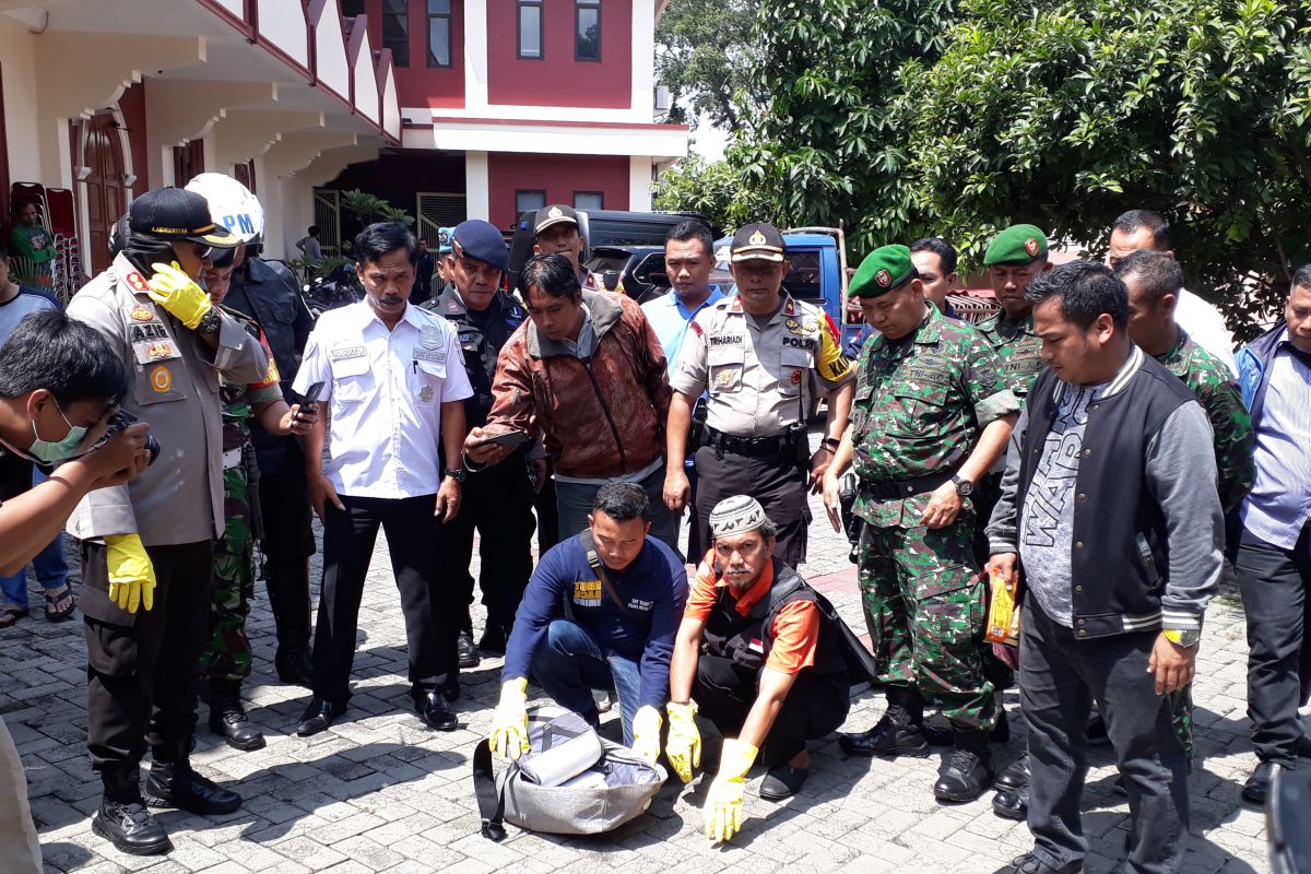 No explosive inside backpack found near Depok church