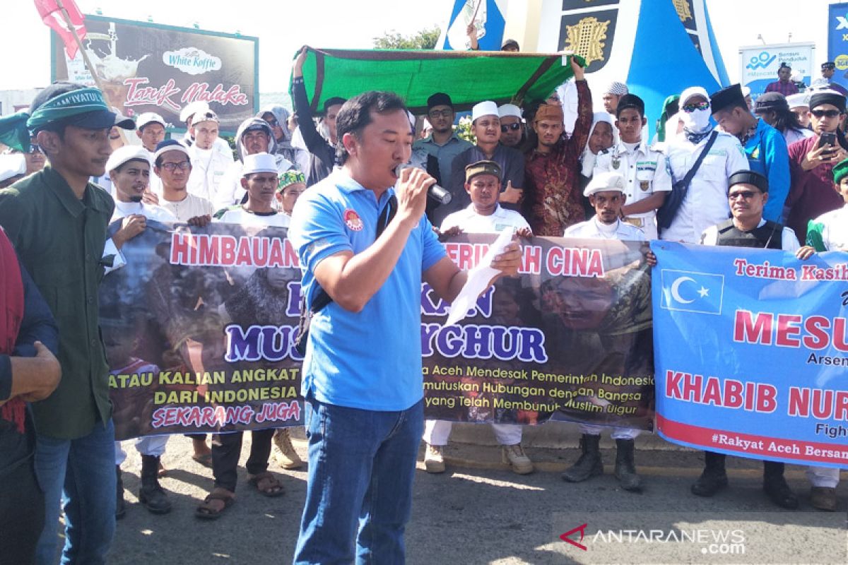 Masyarakat Aceh bela muslim Uighur
