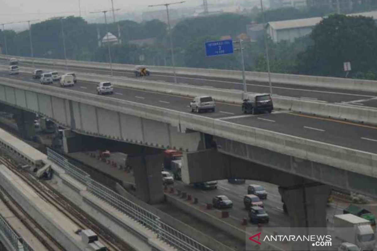 Tol layang efektif bantu arus mudik, 33 persen lintasi Japek Elevated