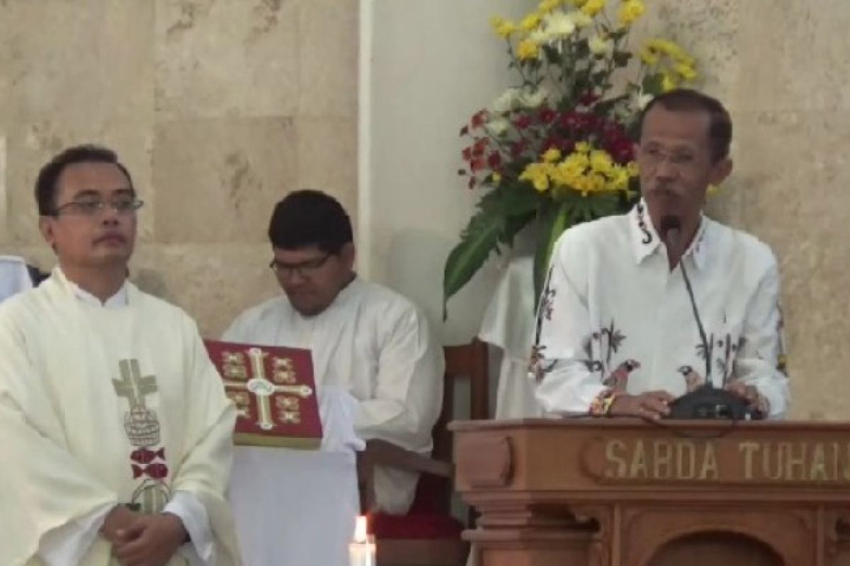 Bupati Suprawoto bersama forkopimda sambangi sejumlah gereja di Magetan