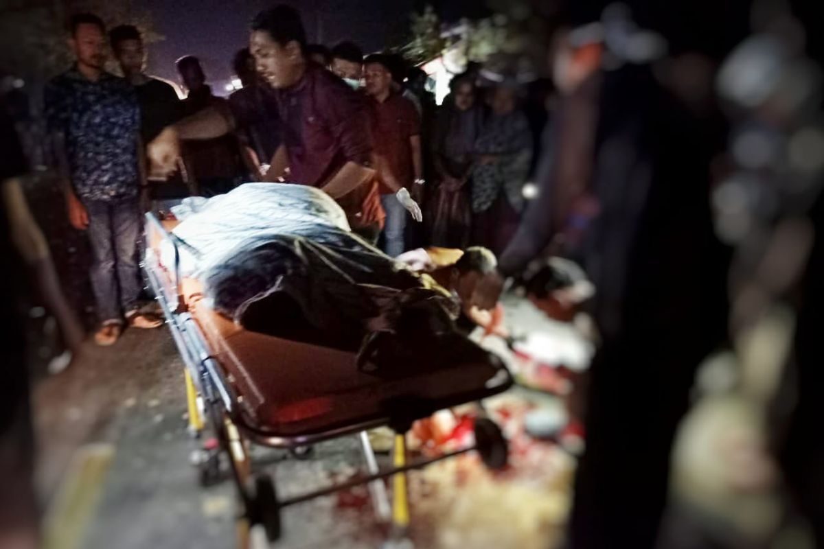 Dua remaja tewas kecelakaan tabrak mobil barang di Aceh Timur