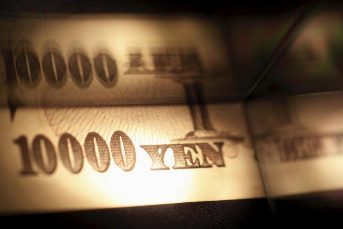 Dolar diperdagangkan pada paruh bawah 109 yen di di Tokyo