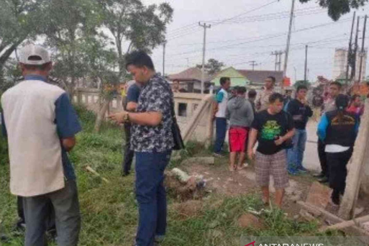 Dua pemancing belut temukan mayat bayi di Kalimalang Bekasi