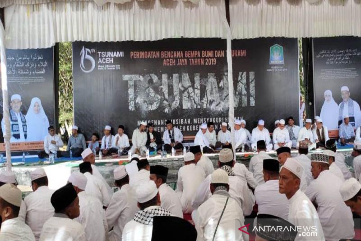 Kenang tsunami, Pemkab Aceh Jaya gelar zikir dan doa bersama