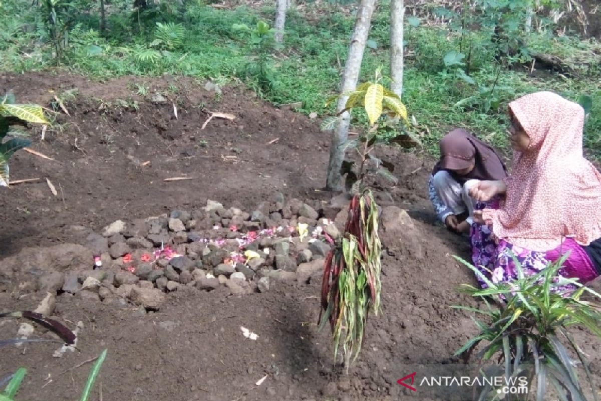 Polres Tasikmalaya selidiki dua pemuda tewas akibat minuman keras oplosan