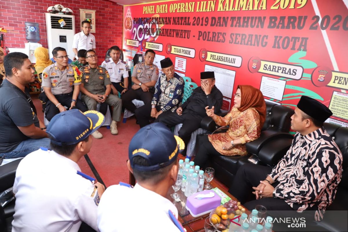 Amankan Natal, Bupati Serang apresiasi sinergi TNI-Polri