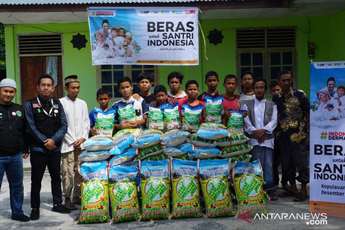 ACT salurkan beras 1 ton untuk Pondok Pesantren Hidayatullah Karimun