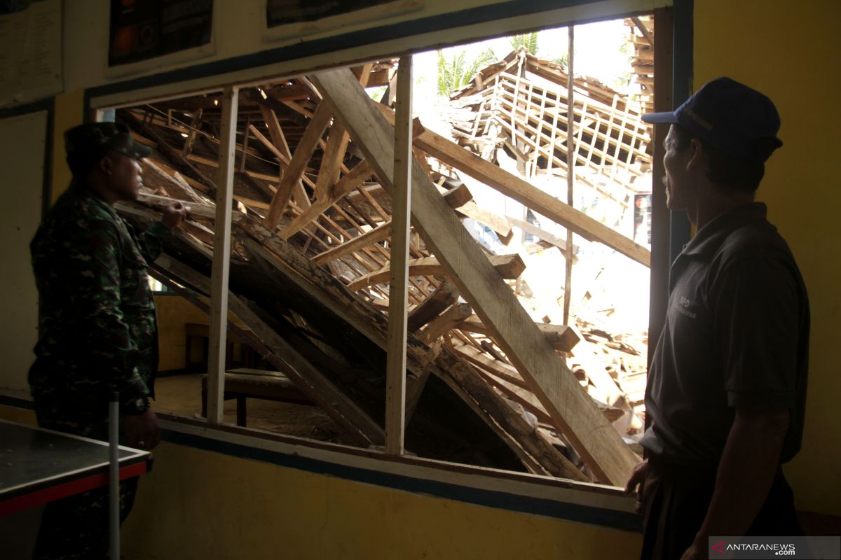 Flash - Gempa bermagnitudo 5,0 di Sukabumi terasa hingga Jakarta