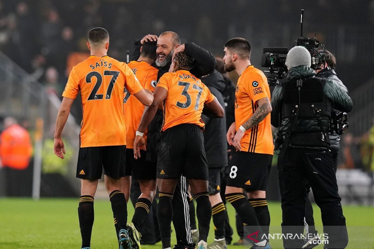 Liga Inggris -- Liverpool dan euforia Wolverhampton di Anfield