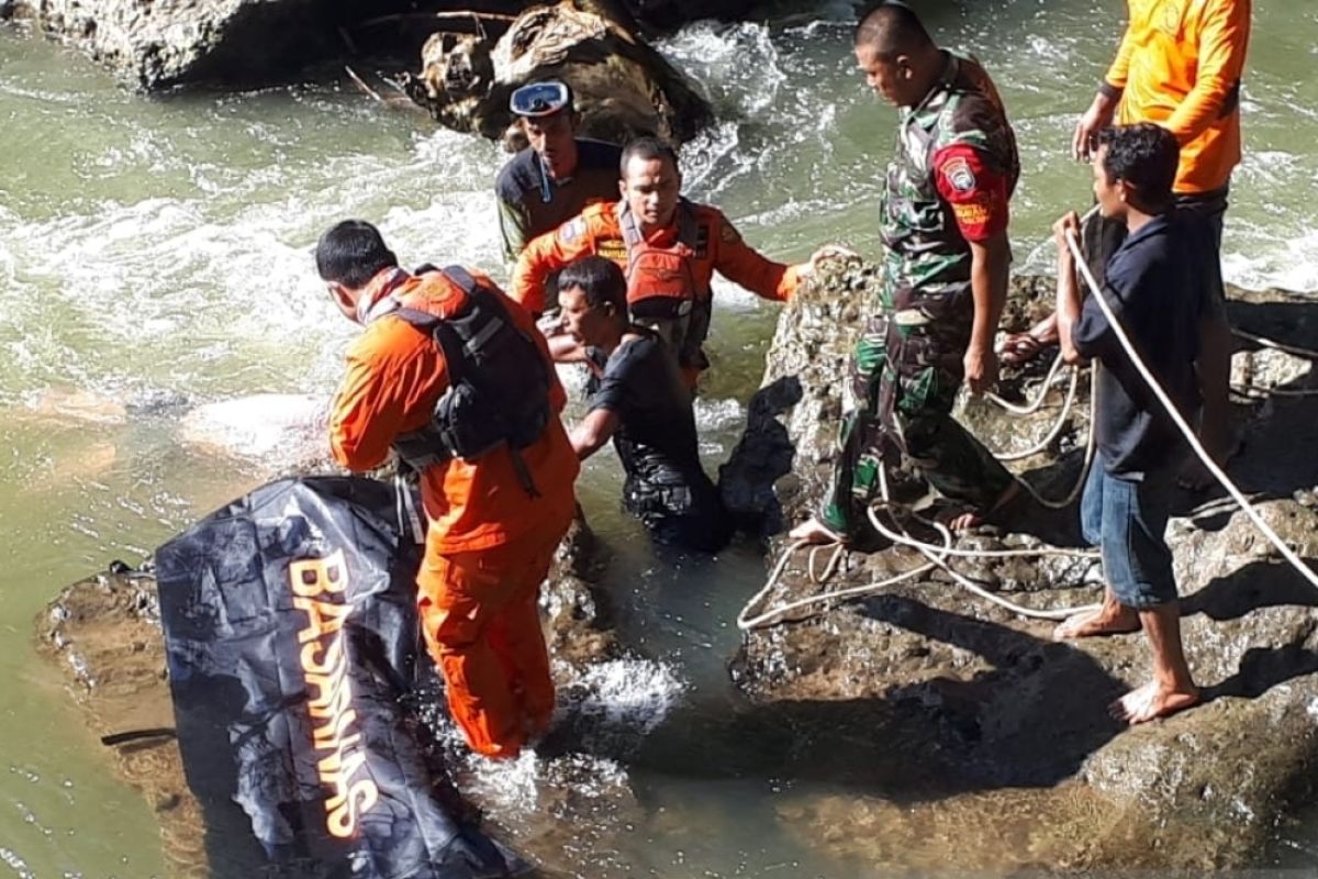 Korban tenggelam di Aceh Barat ditemukan dengan kondisi wajah terluka