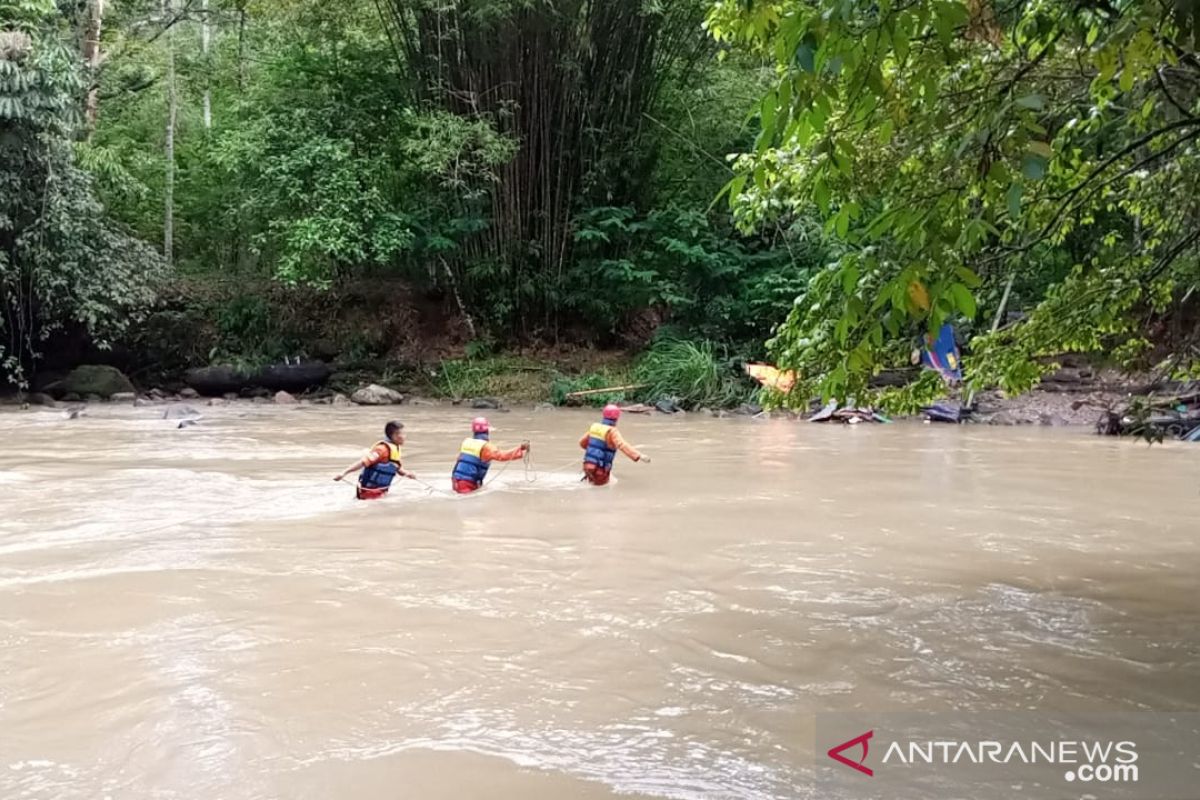 Pemprov Sumsel minta  masyarakat tingkatkan kewaspadaan musim hujan