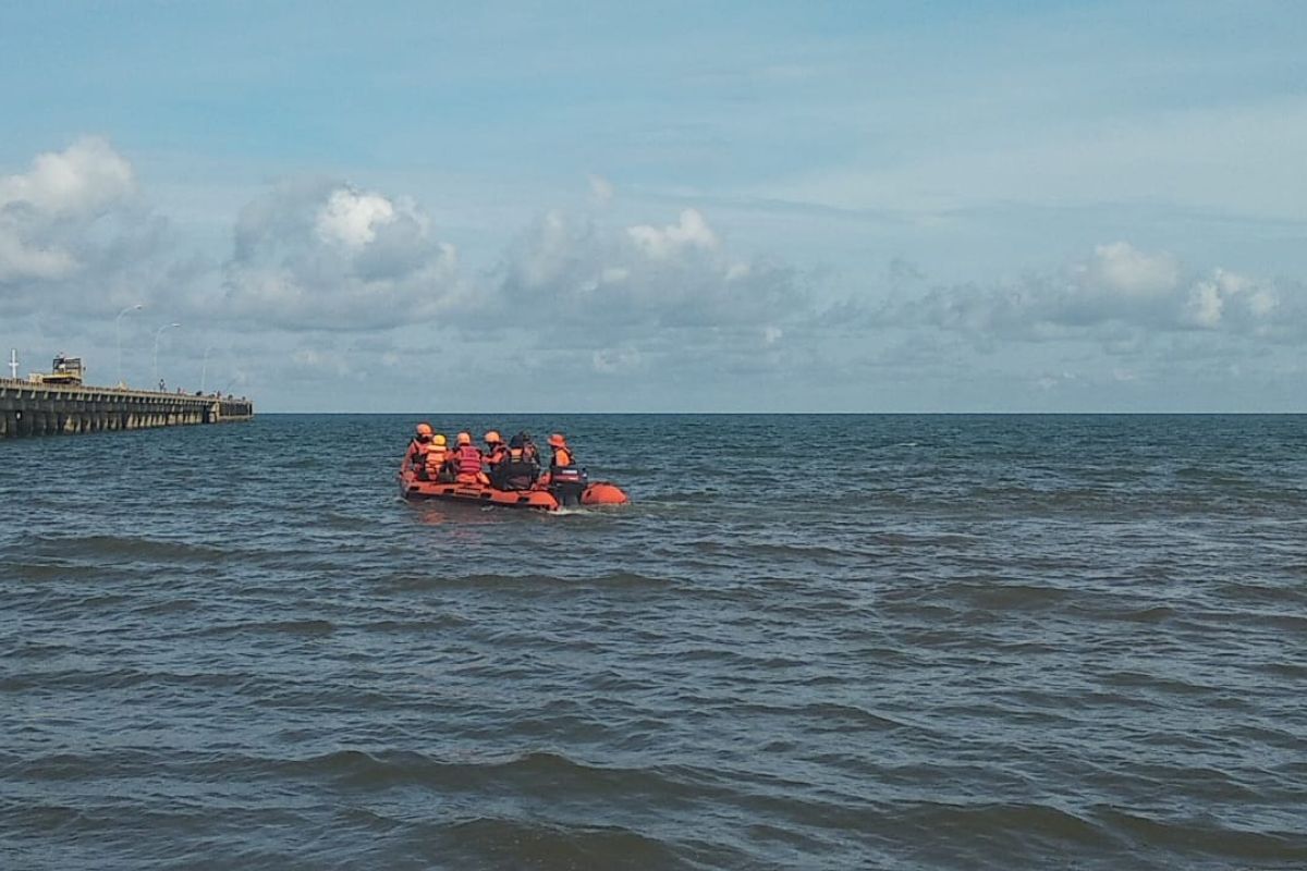 Pelni-Basarnas cari penumpang loncat dari KM Tidar di Perairan Galesong