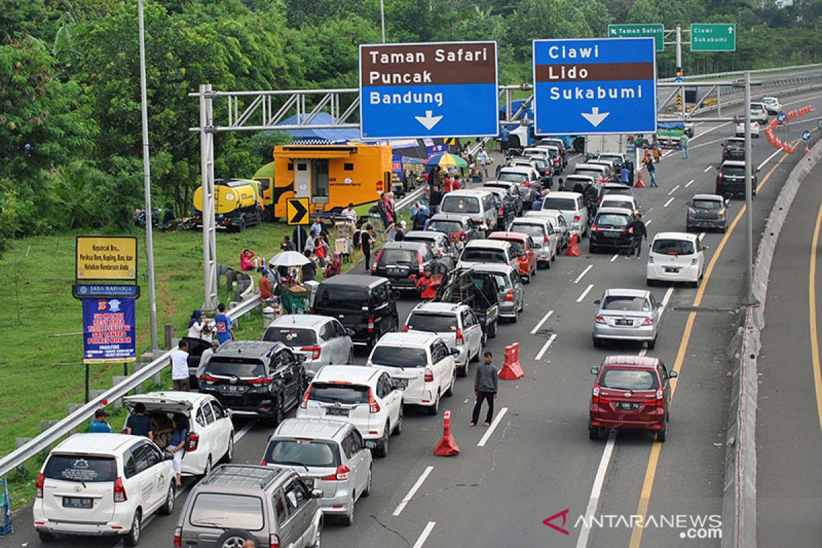 Jalur Puncak ditutup selama malam tahun baru