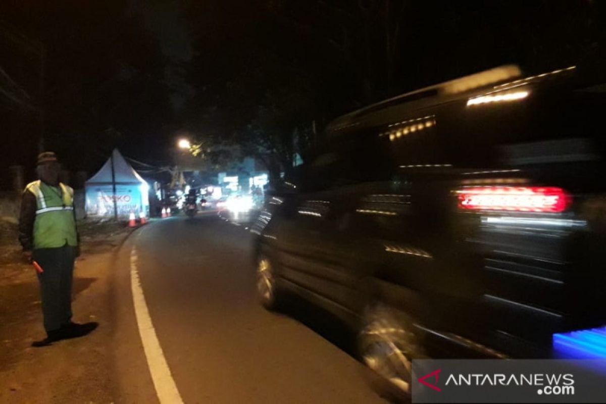 Libur panjang akhir tahun jalur di Puncak ramai lancar