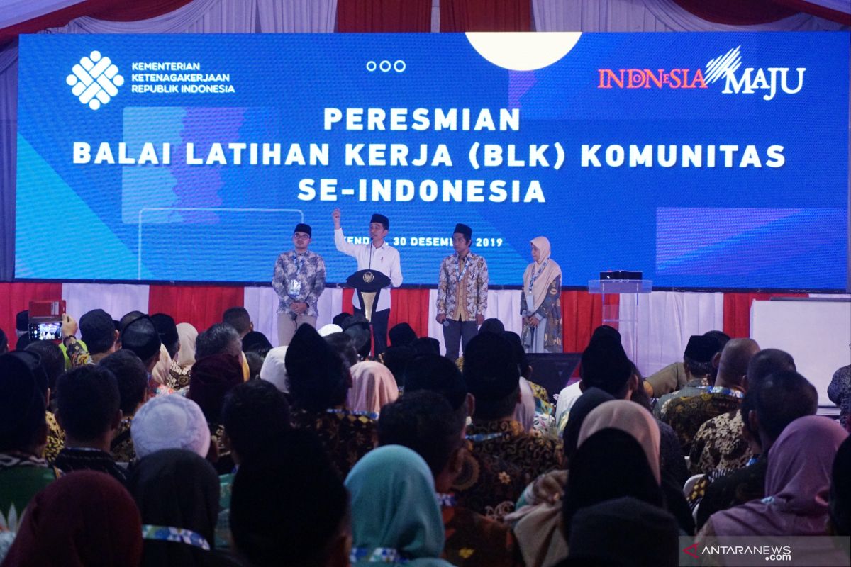 Presiden Jokowi resmikan BLK Komunitas se-Indonesia di Kendal