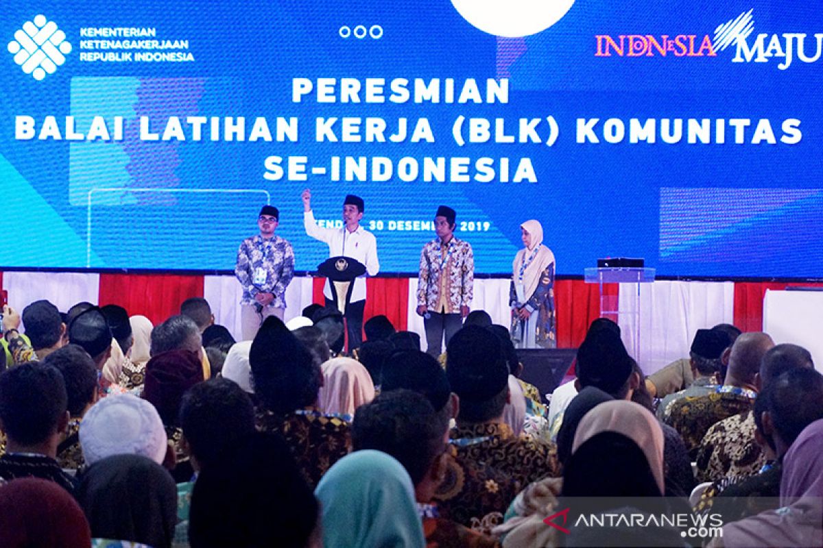 Presiden Jokowi resmikan BLK Komunitas se-Indonesia di Kendal