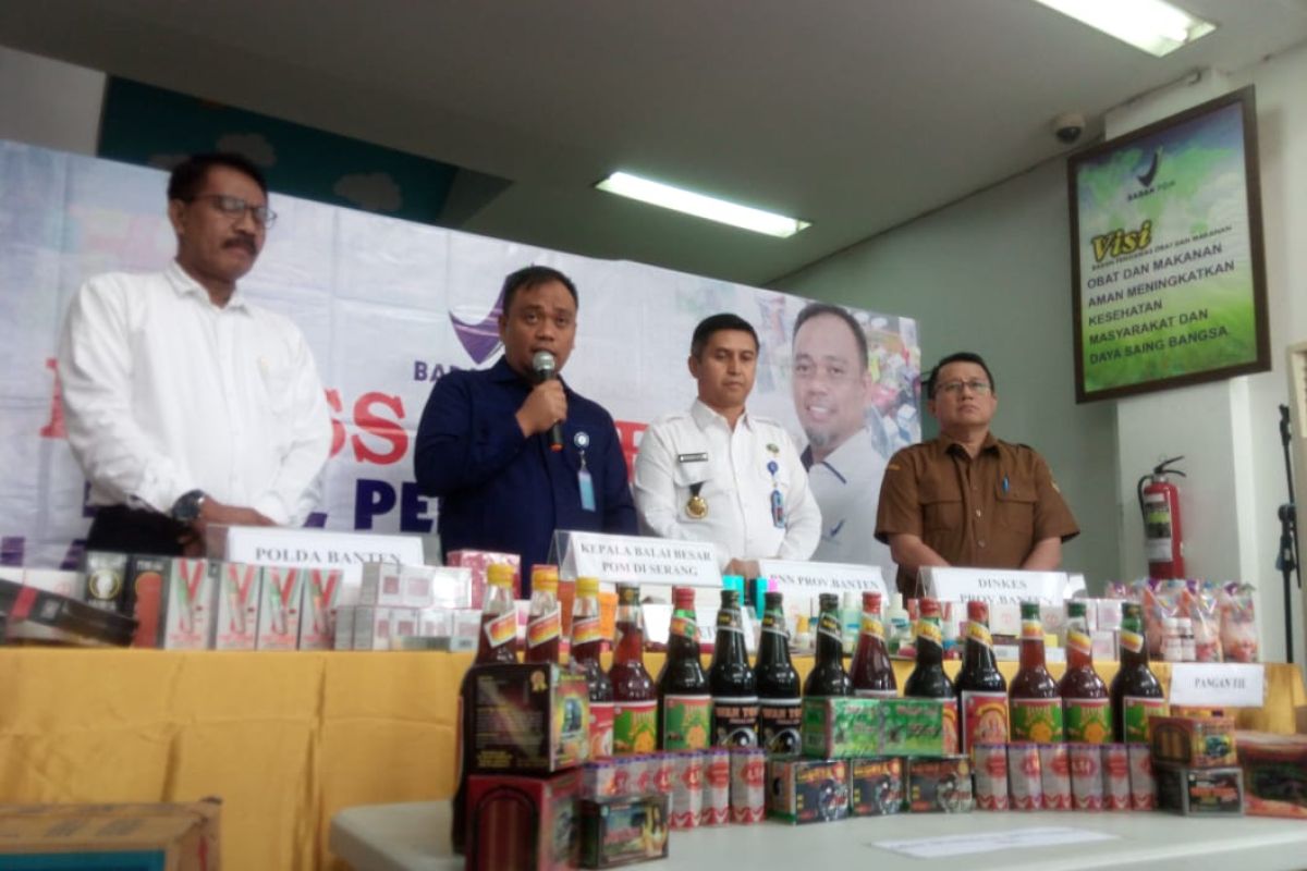 BPOM ungkap 12 kasus produk obat dan makanan ilegal di Banten