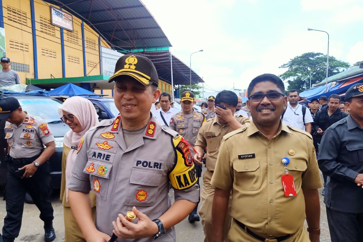 Kapolrestro Jaktim sidak ke pasar