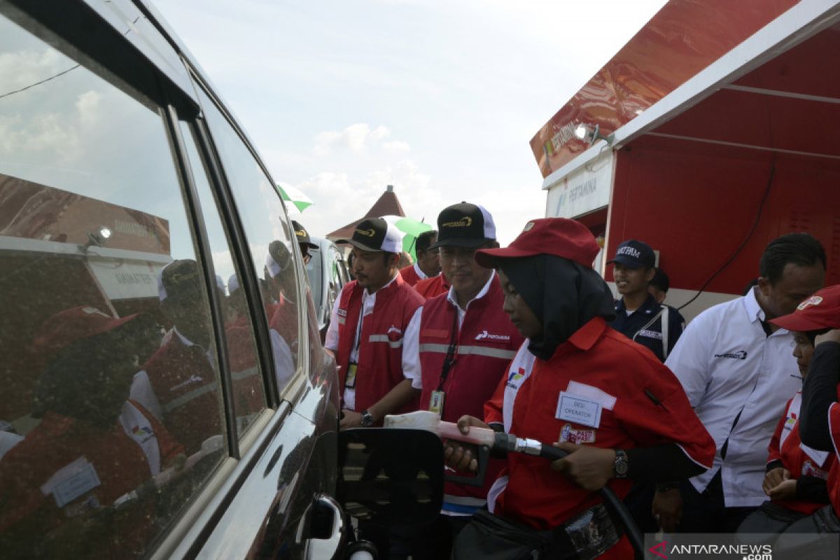 Srikandi SPBU di Tol Trans Sumatera