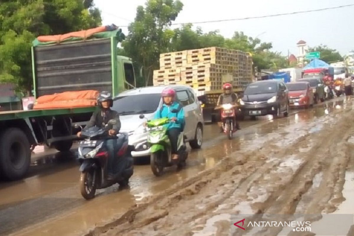 Pemprov Jateng ikut cek kerusakan jalan Pantura