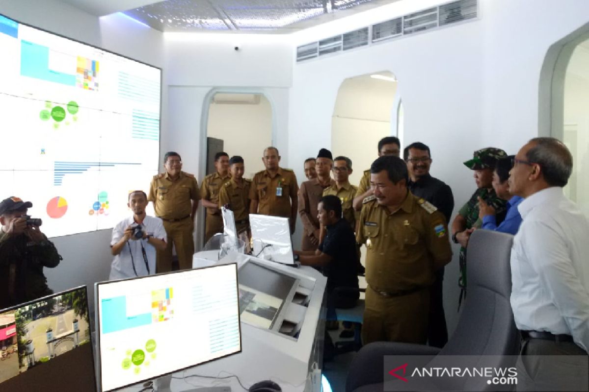 Pemkab Garut aplikasikan Command Center layanan informasi digital